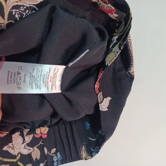 LOFT Black Maxi Skirt with Floral Design - Picture 4 of 5